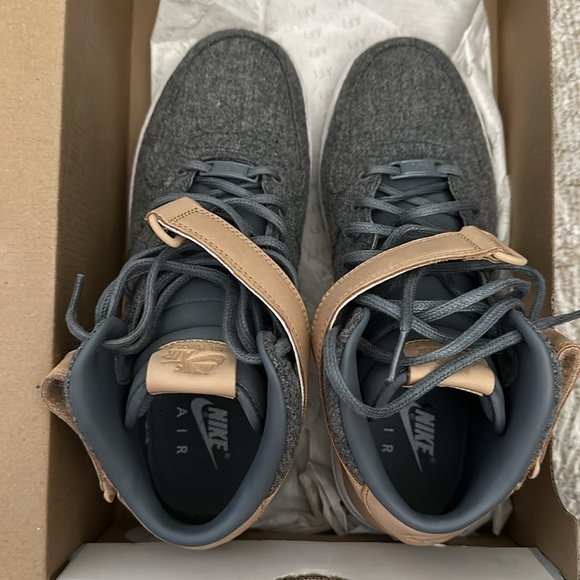 Women’s Air Force ‘07 Mid LTHR PRM - Picture 3 of 7